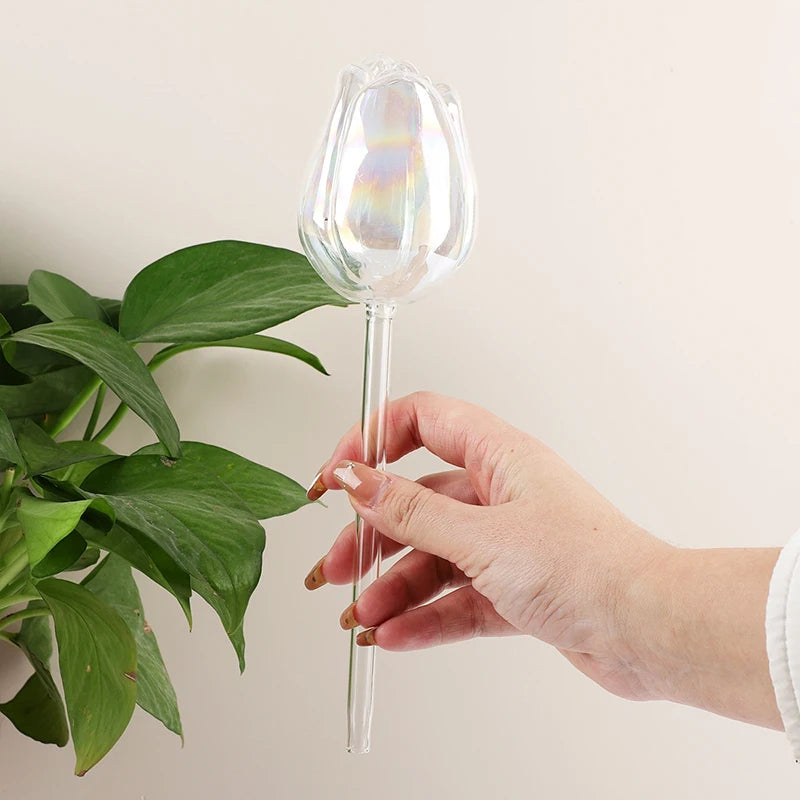 Automatic Plant Watering Bulbs Strawberry Shape Glasses Self Water Feeder Dripper Irrigation Device Drip System Gardening Tools